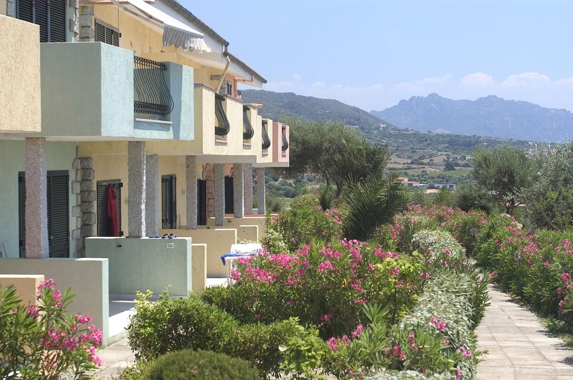 Borgo Del Tennis - Sa Ventana 2 Badesi Eksteriør bilde